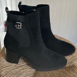 New Blondo Black Tamara Waterproof Booties Black Suede 10